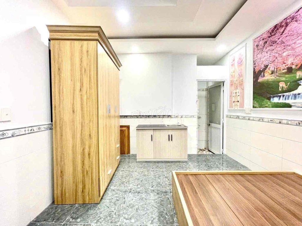 Cho Thuê Phòng Trọ Giá Rẻ - Đi Gò Vấp 10P - Cách CVPMQT 10p
