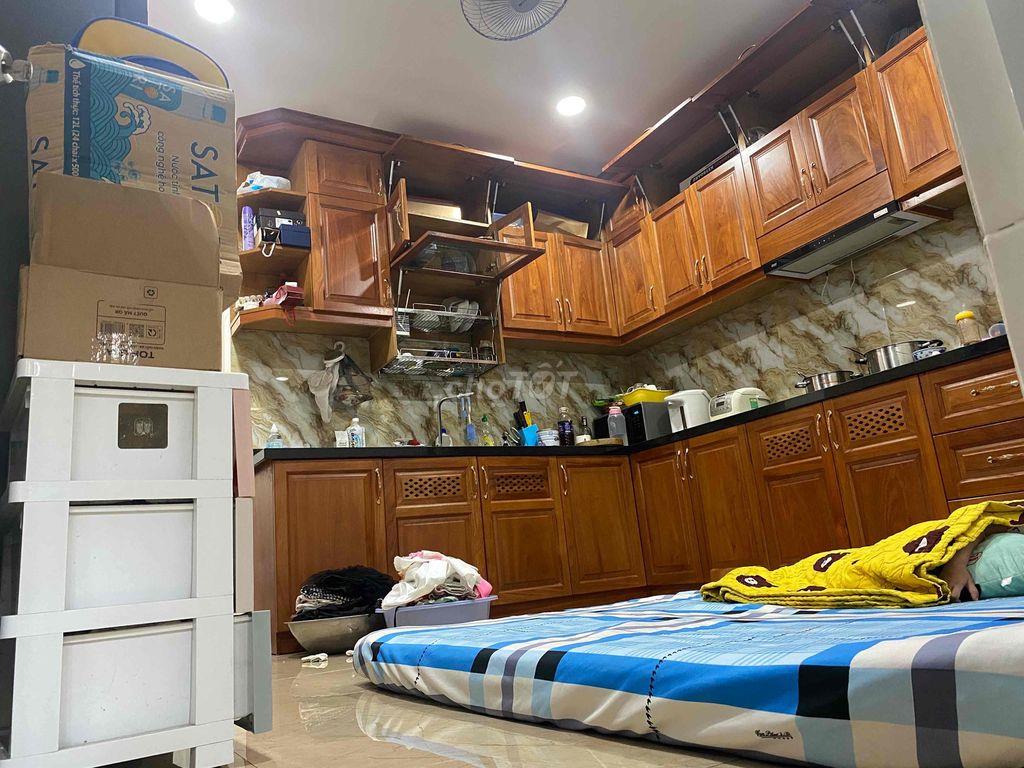 sale nhanh 3tr full nội thất