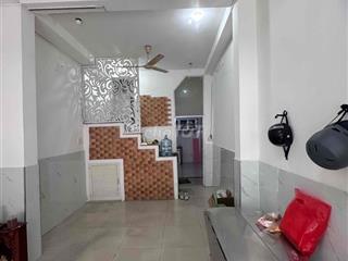 mặt tiền kinh doanh tự do