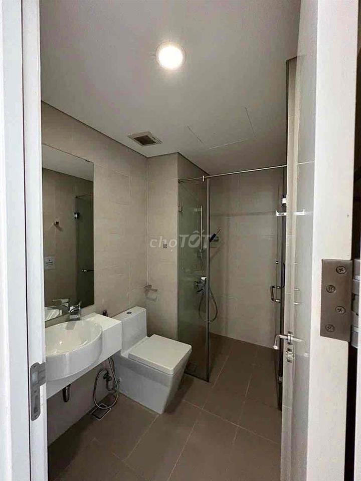 Millennium 2pn 2wc 74m2 20tr/tháng. Full nt.  Giá tốt thị trường