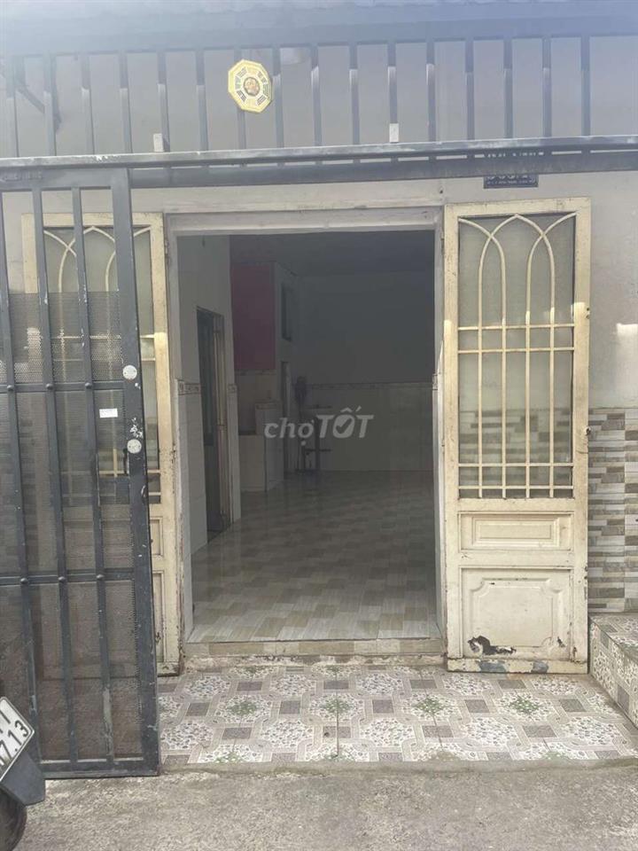 Nhà nguyên căn hẻm xe hơi 