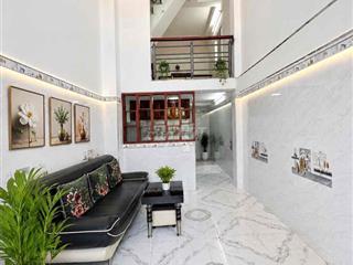 Nhà mới xây 2025 – tài chính chỉ hơn 2 tỷ – căn góc hẻm 5m gần cầu Phú