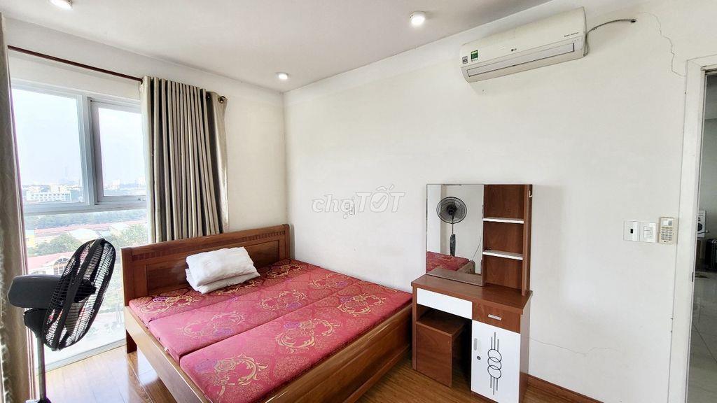 Bán căn hộ CC Lê Thị Riêng, Q10, 55m2, 3.05 tỷ, sổ hồng, thang máy,  