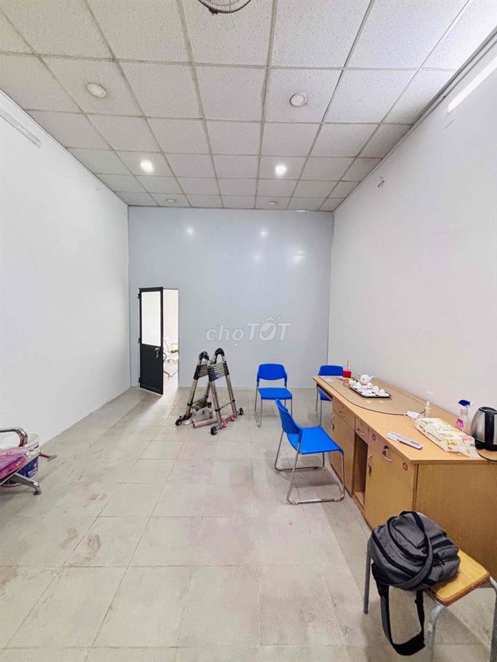 CHO THUÊ PHÒNG ĐẸP MẶT TIỀN QUẬN 10 NGÔ GIA TỰ