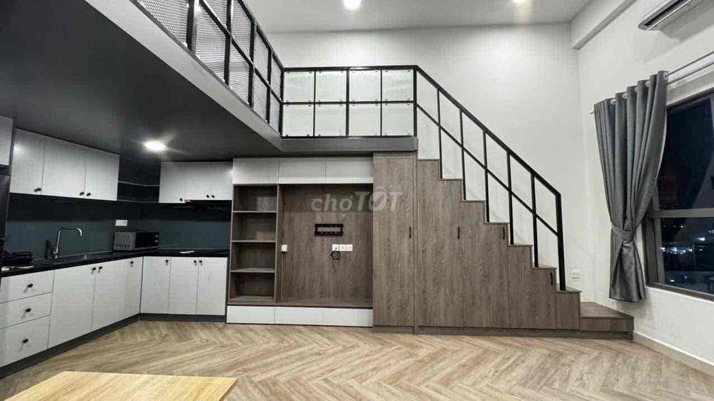 căn hộ duplex, phòng ngủ riêng biệt, đầy đủ nội thất.