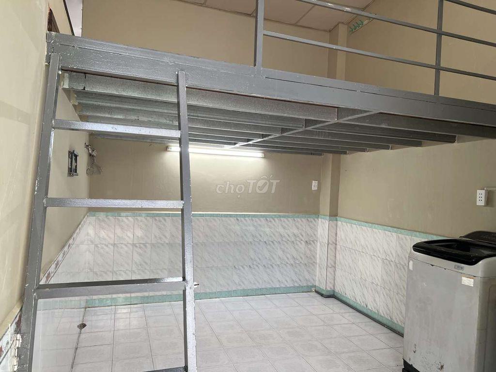 Phong 40m2 nguyen thien thuat binh thanh