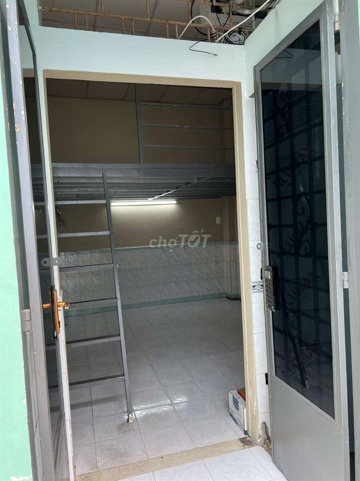 Phong 40m2 nguyen thien thuat binh thanh