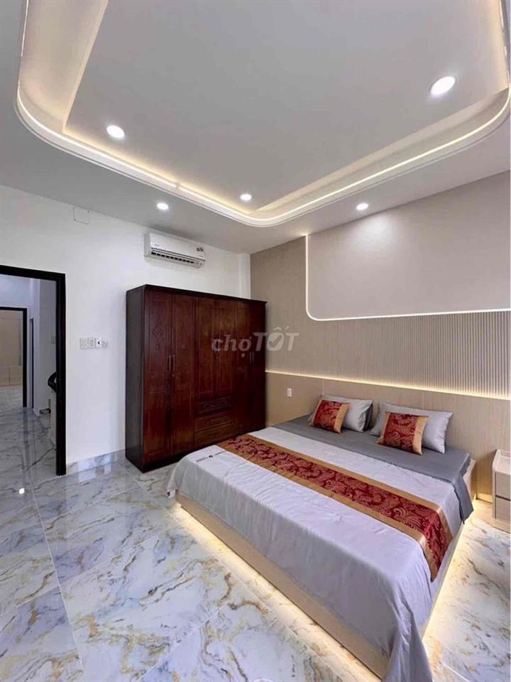 NHÀ ĐẸP 4X16M HẺM XE HƠI 1/ NGAY MT NGUYỄN VĂN KHỐI GÒ VẤP CHỈ 8X TL