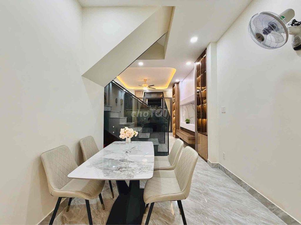 NHÀ ĐẸP 3TẦNG HẺM Ô TÔ NGAY QUANG TRUNG PHƯỜNG 8 GÒ VẤP CHỈ 6TỶ5 TL