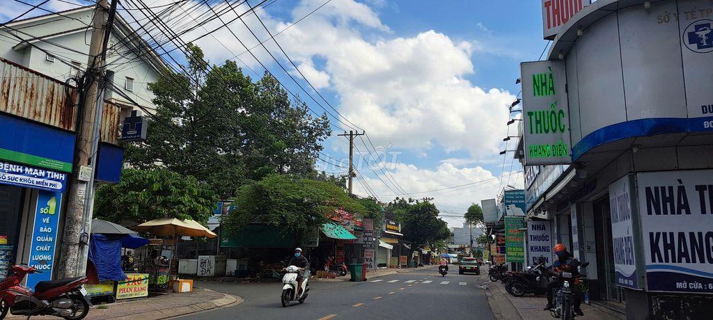 Bán nhà cũ đất rộng tiện xây biệt thự hoặc phân lô, trung tâm Quận 9