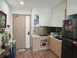 Căn 2 ngủ, toà I1, full đồ, miễn phí dịch vụ