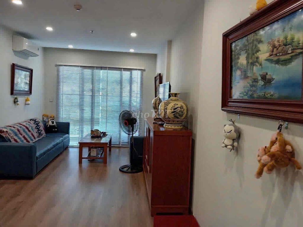 Căn 2 ngủ, toà I1, full đồ, miễn phí dịch vụ