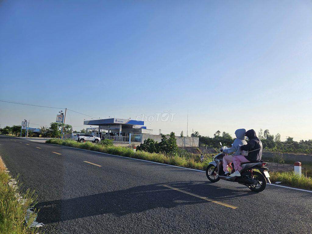 BÁN ĐẤT MẶT TIỀN ĐT856 ĐỒNG THÁP – DT: 2700m2 🔥 Giá TỐT: 3,5 tỷ