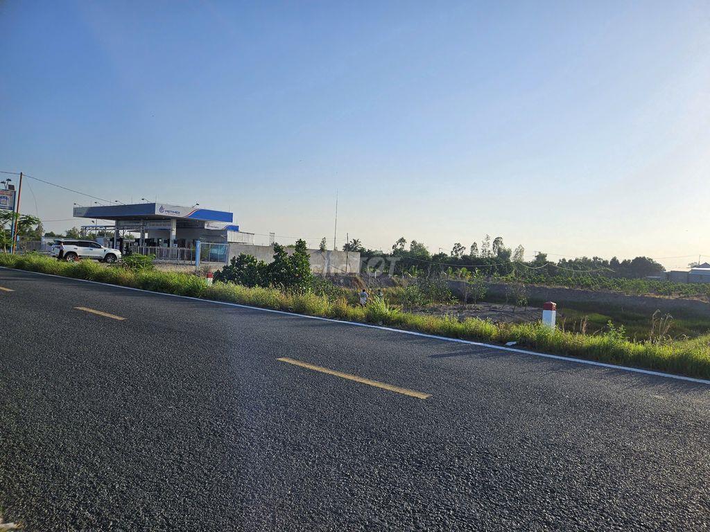 BÁN ĐẤT MẶT TIỀN ĐT856 ĐỒNG THÁP – DT: 2700m2 🔥 Giá TỐT: 3,5 tỷ