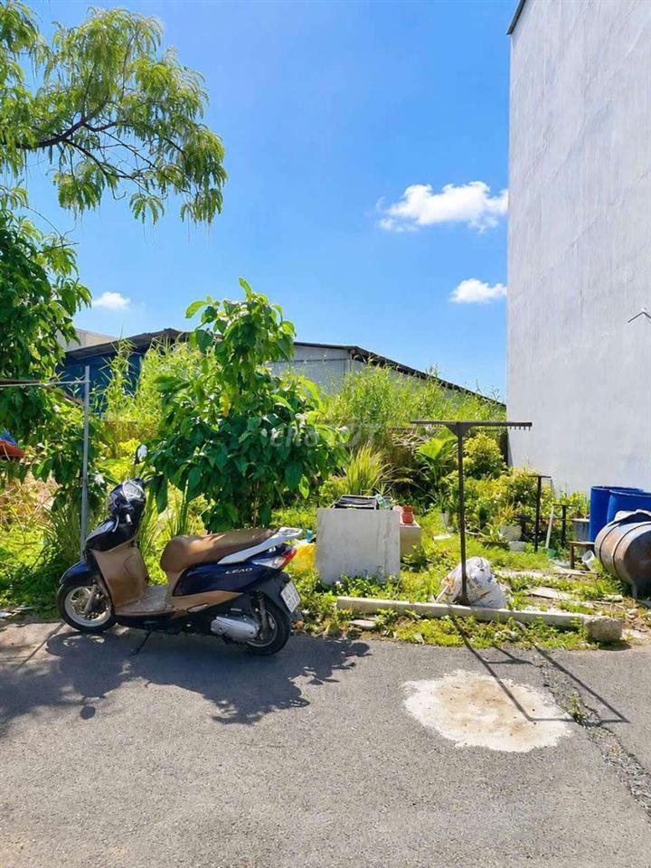 đất mặt tiền HXH 620 đào sư tích nhà bè