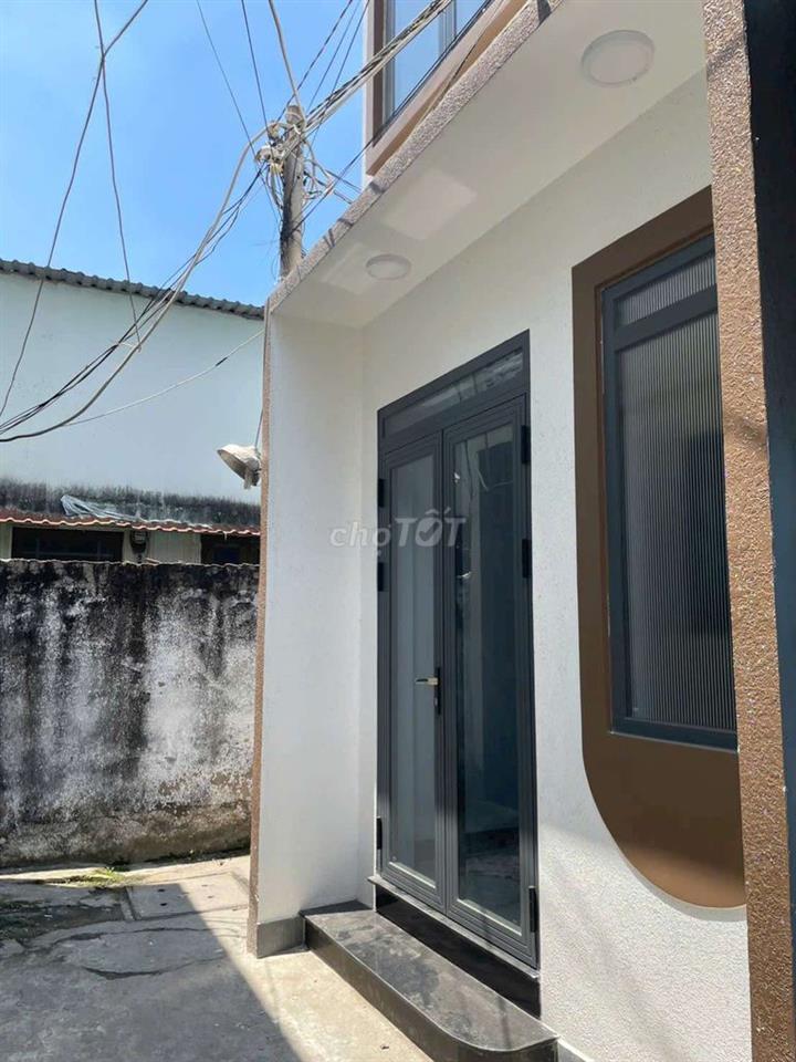 kẹt tiền cần chuyển nhượng gấp nhà 257 nguyễn bình