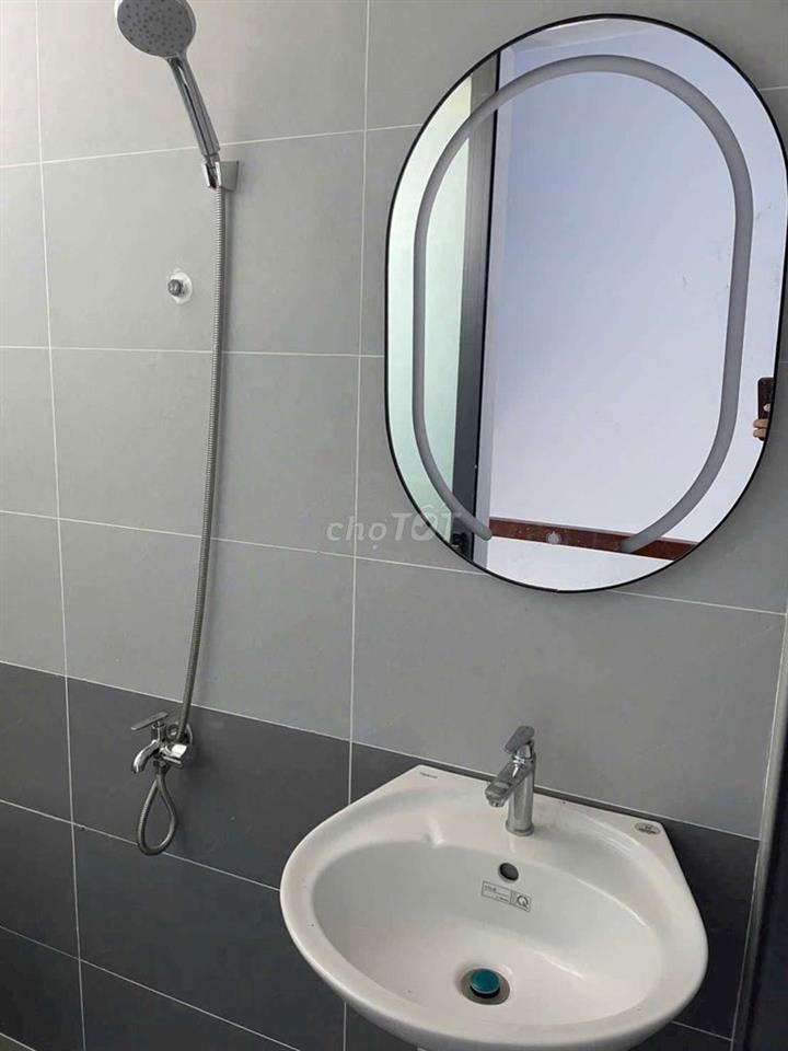 kẹt tiền cần chuyển nhượng gấp nhà 257 nguyễn bình