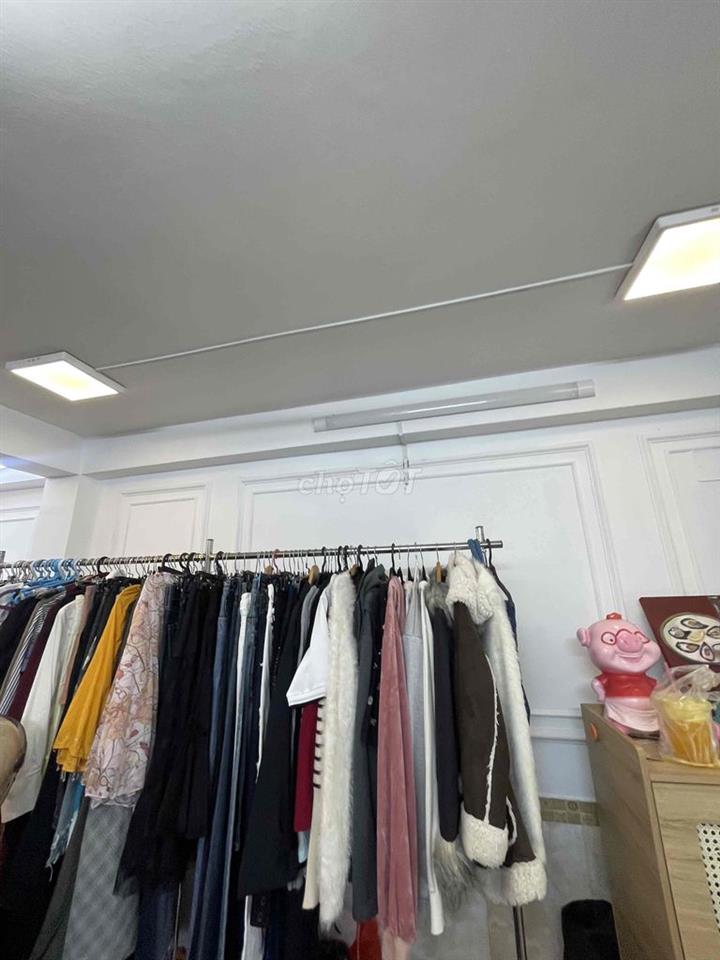 SANG NHƯỢNG SHOP THỜI TRANG – HẺM Ô TÔ ĐƯỜNG VĨNH HỘI, PHƯỜNG KHÁNH HỘ