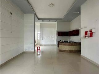 Nhà 1 sẹc hẻm Xe hơi có sân nhỏ đa dụng gần Bến xe Miền Đông mới