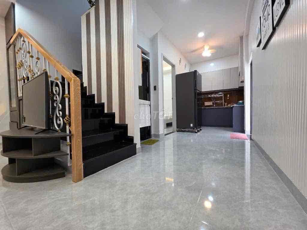 Cho thuê nhà nguyên căn Lê Văn Sỹ 3pn, 3wc