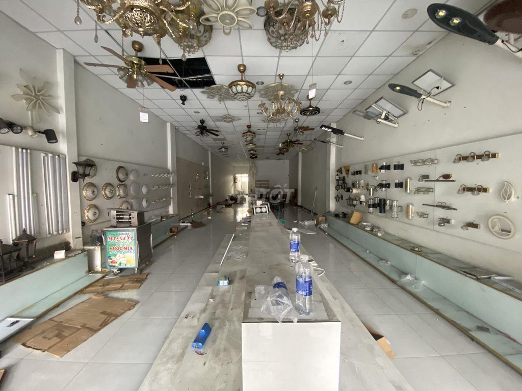 CHÍNH CHỦ CHO THUÊ NHÀ MẶT TIỀN ĐƯỜNG LÊ THỊ HÀ, DT 204,2M2
