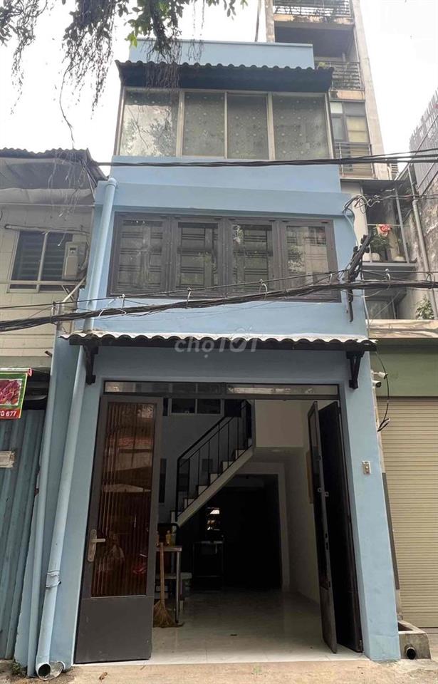 Cho Thuê Nhà Nguyên Căn Sát Trung Tâm Q1