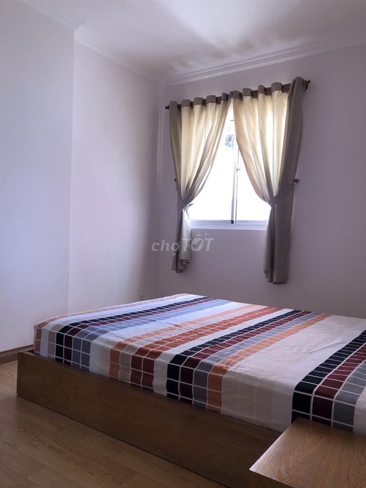 GIÁ TỐT CENTRAL GARDEN - QUẬN 1, TẦNG CAO – 82M2 (2PN 2WC) ,13.5 TR/TH