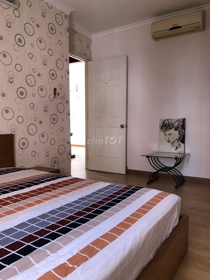 GIÁ TỐT CENTRAL GARDEN - QUẬN 1, TẦNG CAO – 82M2 (2PN 2WC) ,13.5 TR/TH