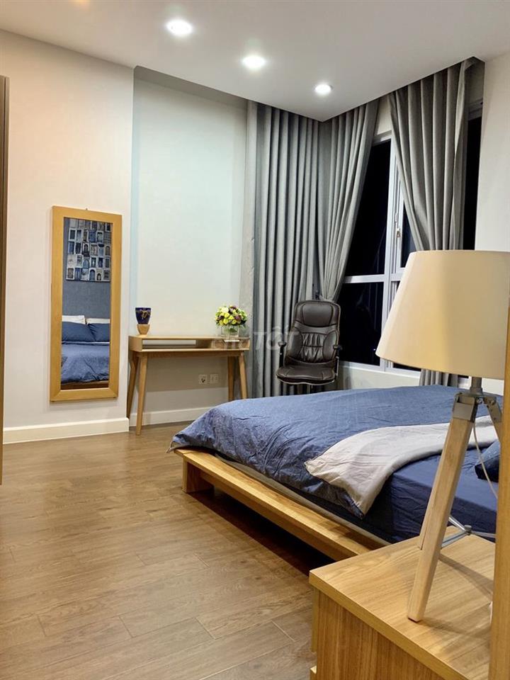 Bán căn hộ CC Phúc Thịnh Quận 5, 85m², 2PNlầu cao view đẹp, giá 4.6 tỷ