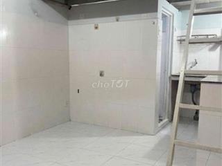 cho thuê phòng trọ tầng trệt,có gác,gần KCX Tân Thuận 