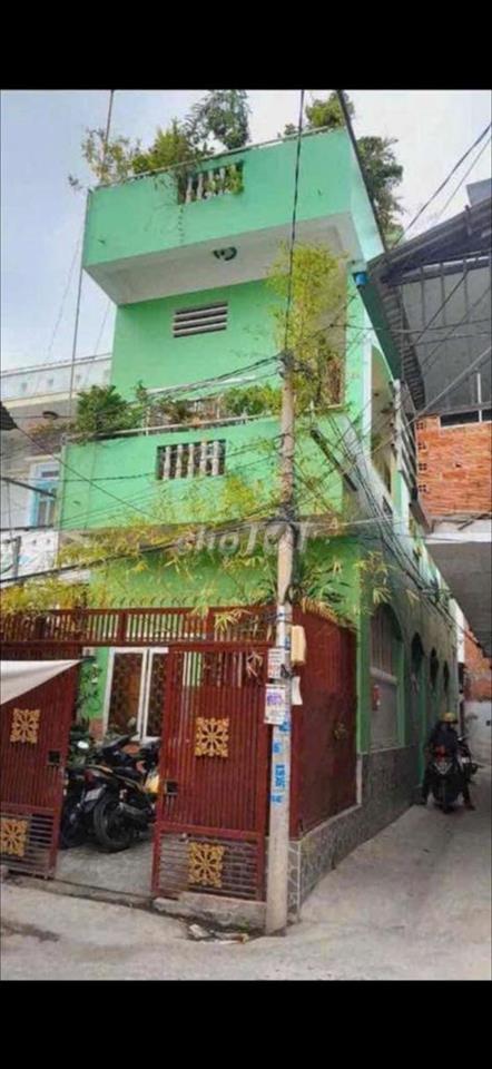 cho thuê phòng trọ tầng trệt,có gác,gần KCX Tân Thuận 