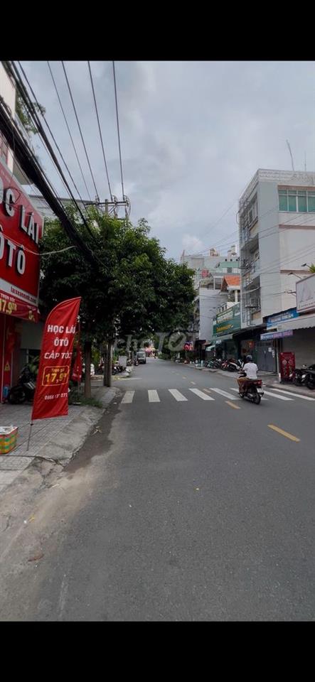 Cho Thuê Nhà Nguyên Căn/MTKD 3PN 3WC, 4x18m, cách AEON Mall TP 300m
