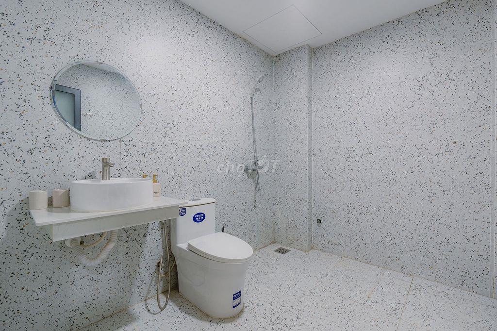 Boutique studio 22m² Điện Biên Phủ – full nội thất, ban công, WFH