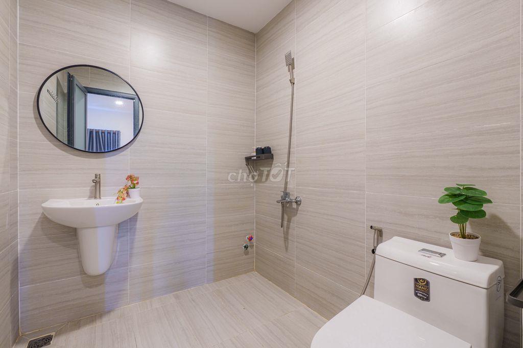 Studio 22m² Nguyễn Gia Trí, ban công, máy giặt riêng, full nội thất