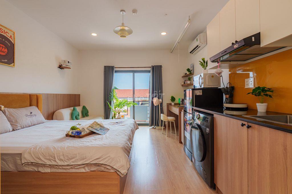 Studio 22m² Nguyễn Gia Trí, ban công, máy giặt riêng, full nội thất