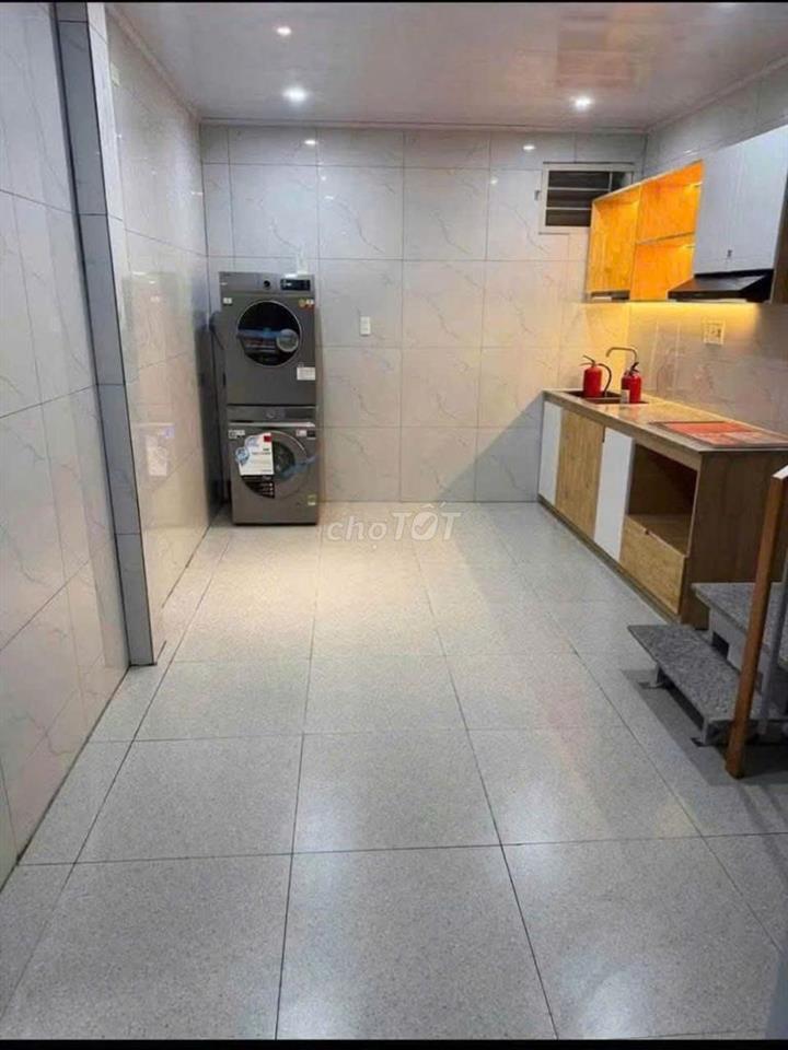 Nhà riêng 1 trệt + 1 lầu,2p ngủ-đường Cô Giang giá 15tr/tháng       