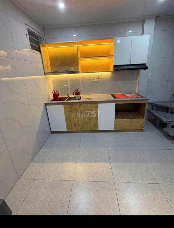 Nhà riêng 1 trệt + 1 lầu,2p ngủ-đường Cô Giang giá 15tr/tháng       