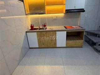 Nhà riêng 1 trệt + 1 lầu,2p ngủ-đường Cô Giang giá 15tr/tháng       