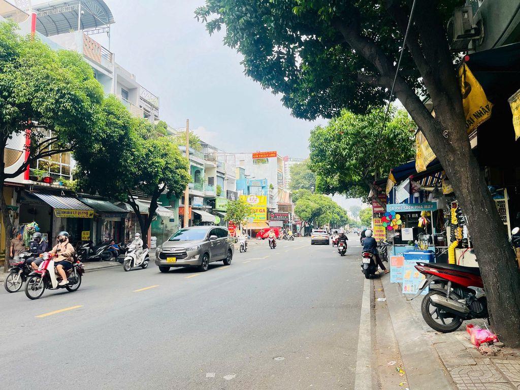 CHO THUÊ NHÀ MẶT TIỀN LÃNH BINH THĂNG 28,2X34,5M SẴN KẾT CẤU TRẦN CAO