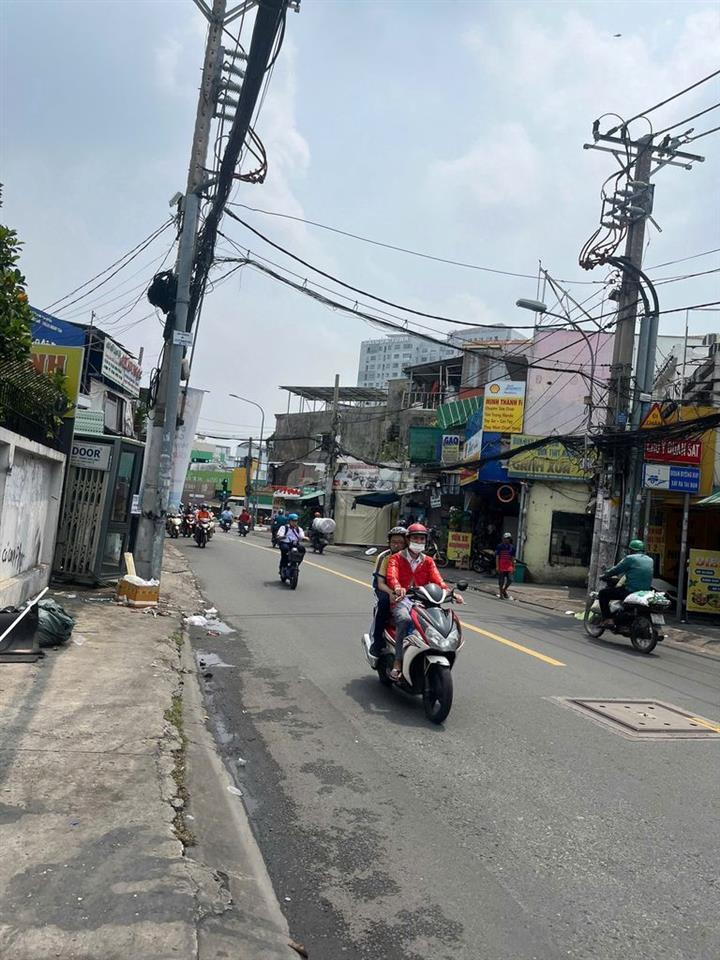 CHO THUÊ NHÀ MẶT TIỀN ĐƯỜNG THOẠI NGỌC HẦU 4X21M 2L VỊ TRÍ NGÃ 4 