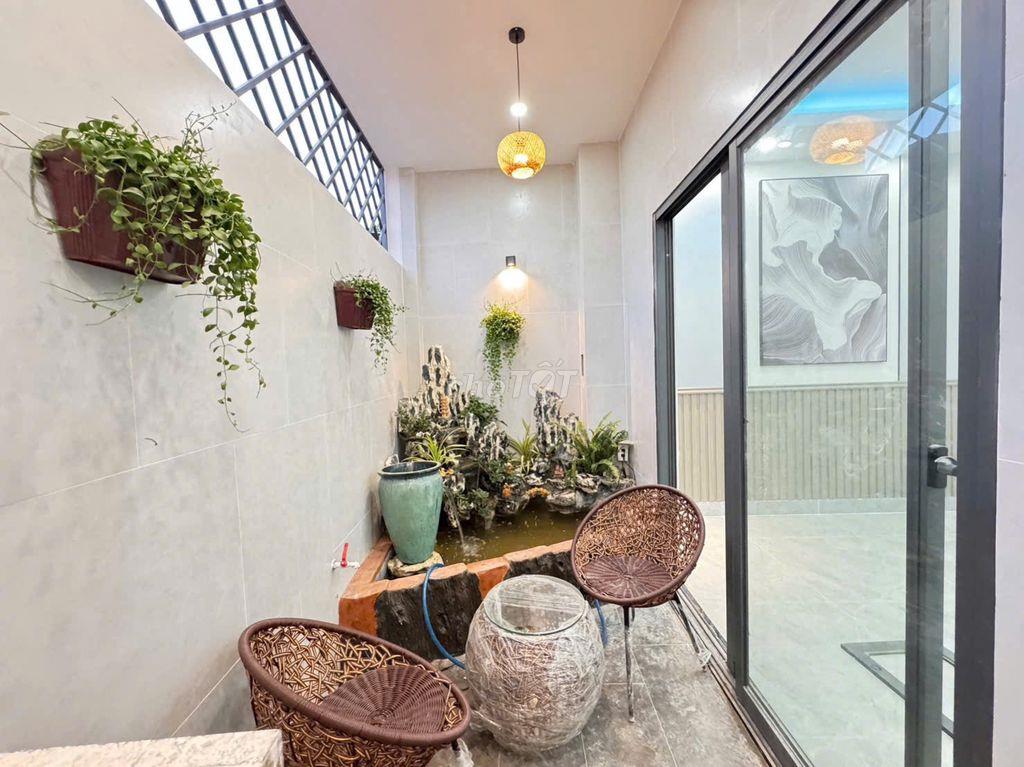 Phòng ngủ có view hòn non bộ, nhà sổ riêng Mỹ hạnh