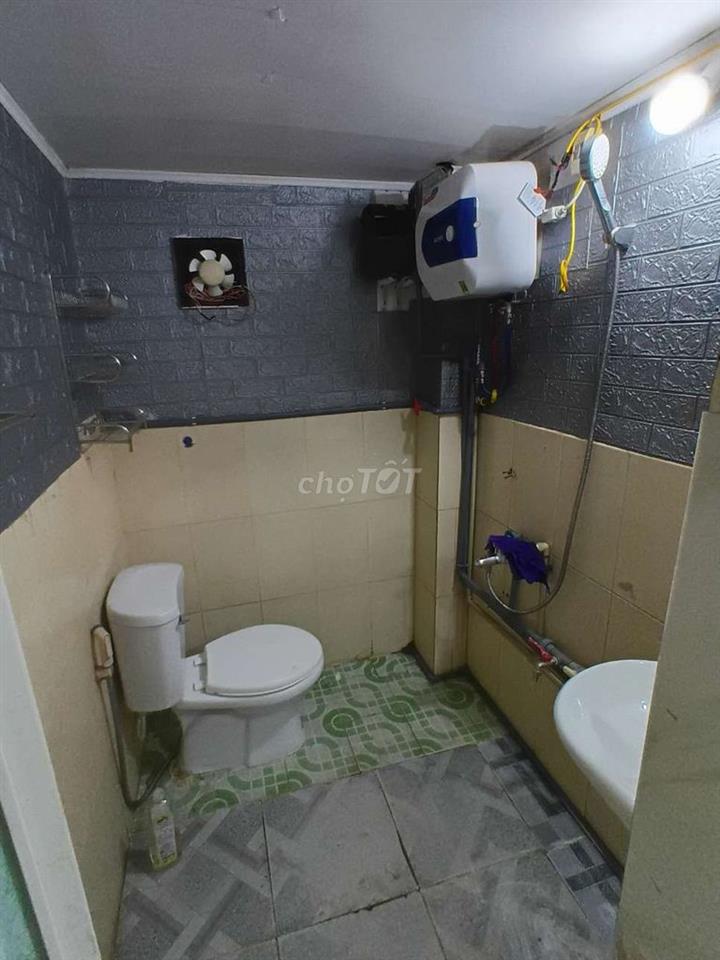 Cho thuê phòng tại ngõ 110, Nguyễn Chính