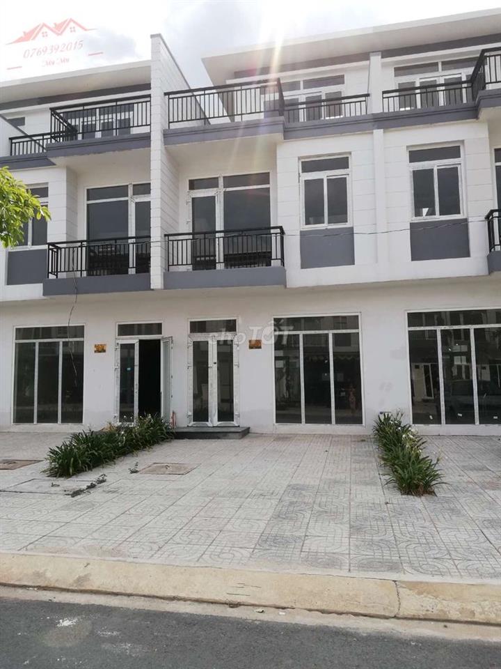 Bán Nhà Phố Căn Góc Phúc An City 