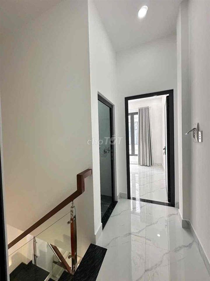 BÁN NHÀ 2 PN 2 WC KHU LÊ VĂN QUỚI