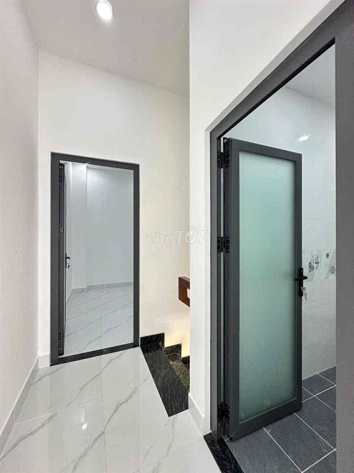 BÁN NHÀ 2 PN 2 WC KHU LÊ VĂN QUỚI
