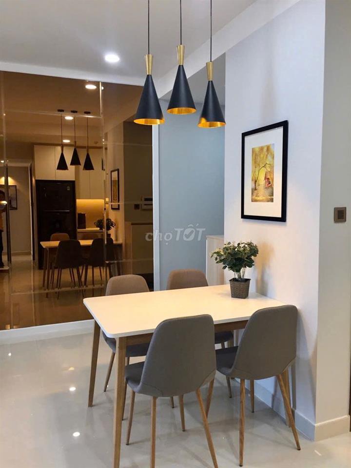 Saigon Royal Q.4 View sông 2PN Giá thuê 32 triệu Full nội thất