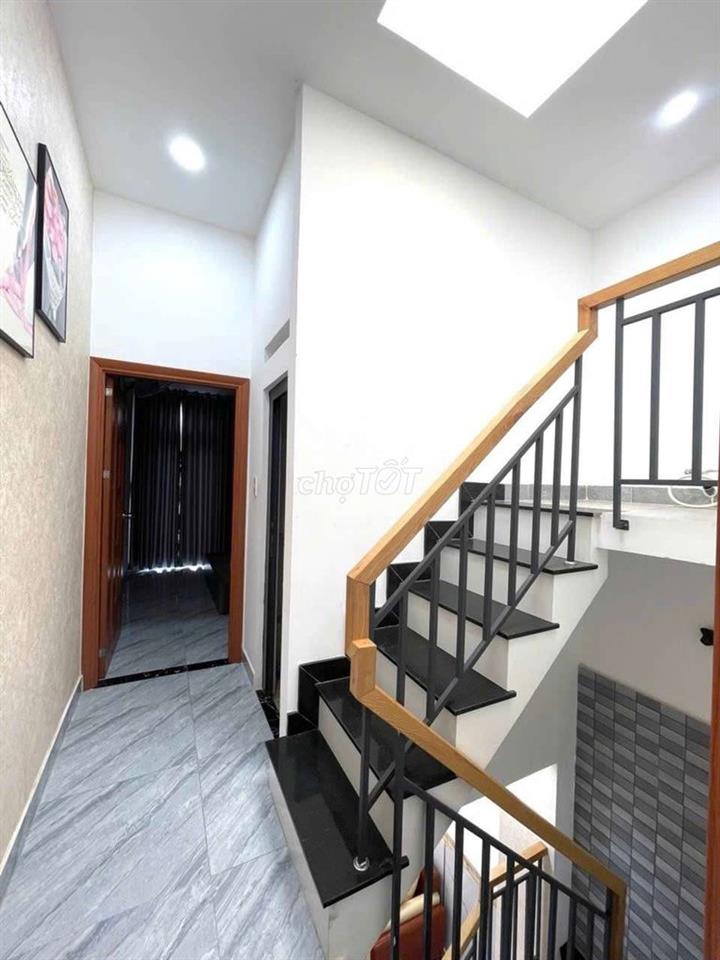 NHÀ TÂN BÌNH 40M2 2 TẦNG - GẦN GA T3 - NHẤT CHI MAI - NHỈNH 4 TỶ