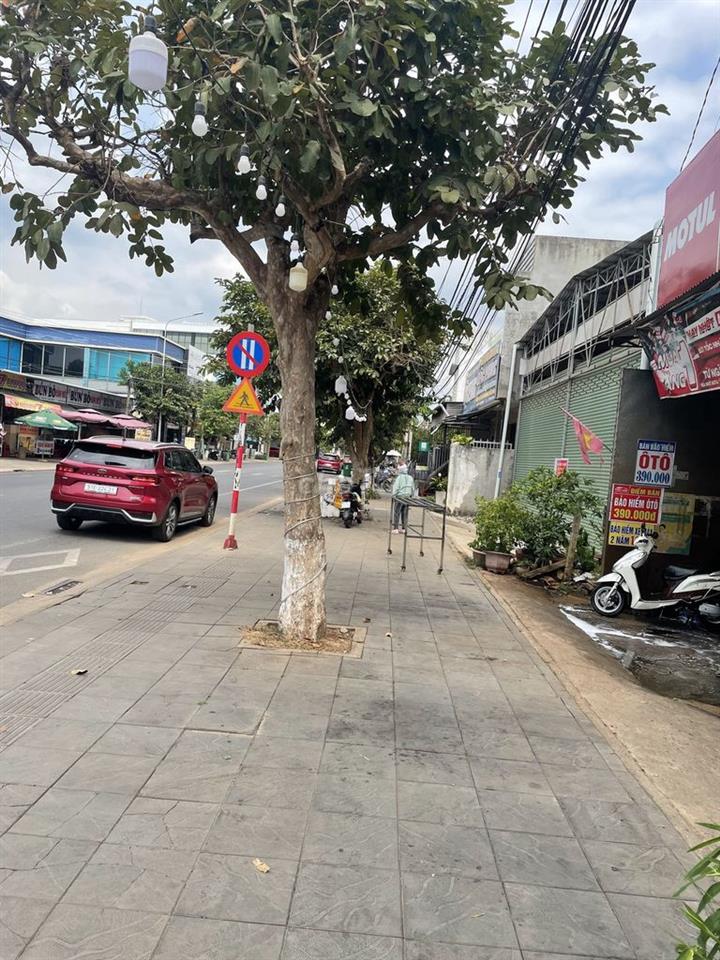 CHO THUÊ MẶT BẰNG TRUNG TÂM TP. LONG KHÁNH (NGANG 12m x SÂU 20m)