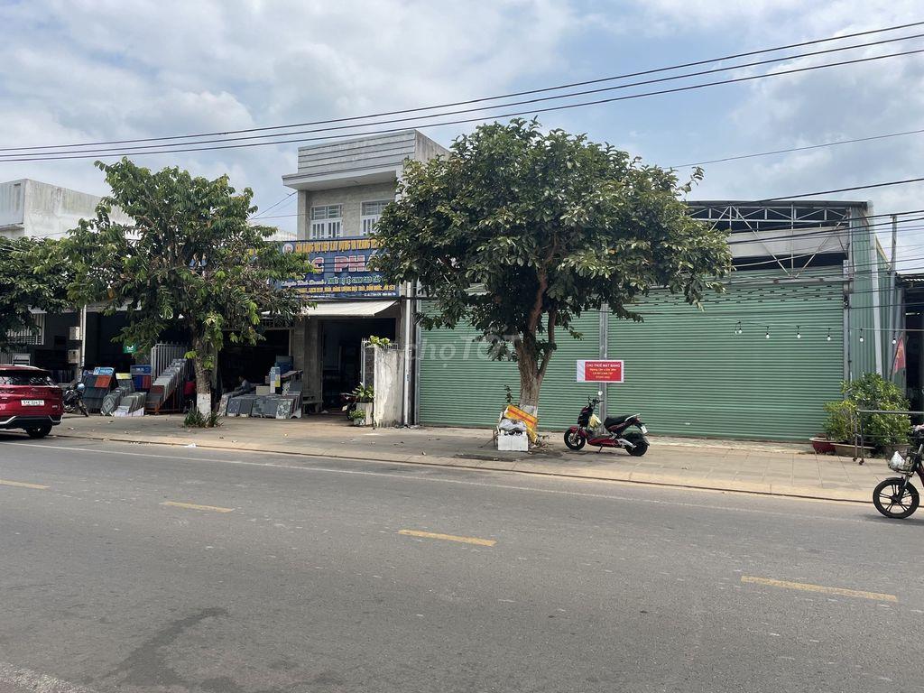 CHO THUÊ MẶT BẰNG TRUNG TÂM TP. LONG KHÁNH (NGANG 12m x SÂU 20m)