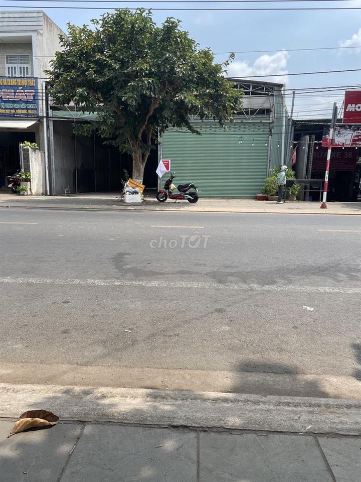 CHO THUÊ MẶT BẰNG TRUNG TÂM TP. LONG KHÁNH (NGANG 12m x SÂU 20m)